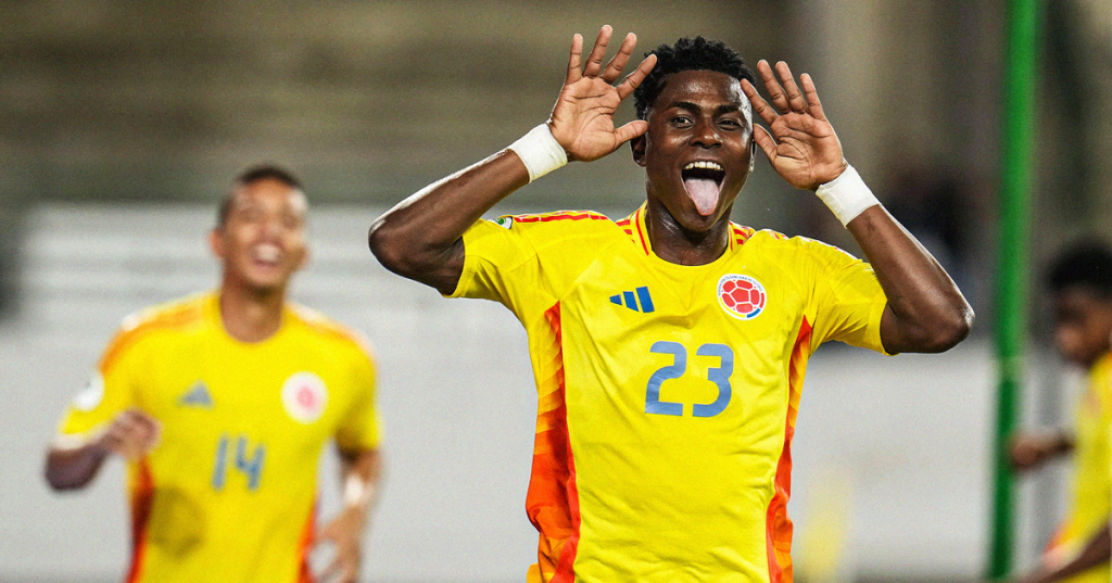 Santiago Wanderers U20 player scoring against Nacional U20 during the youth football match on 10 March 2026